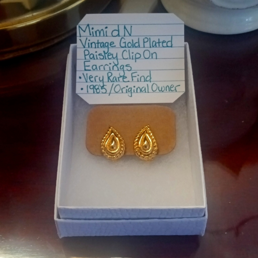 Mimi di N Vintage Earrings ✨💯